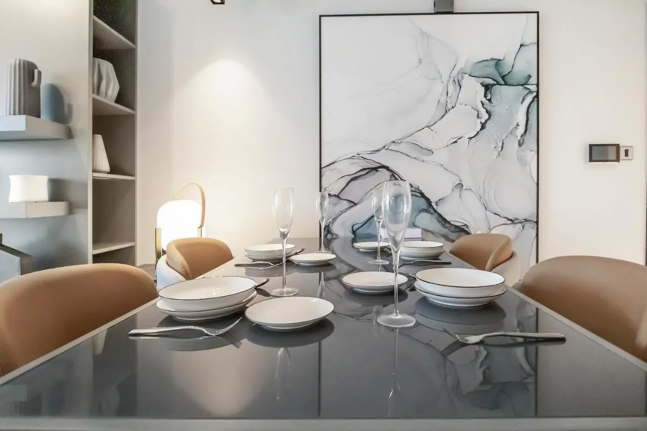 Fam Living - Urban Stays - Mag318, 5 Mins To Burj Khalifa Дубай ОАЭ