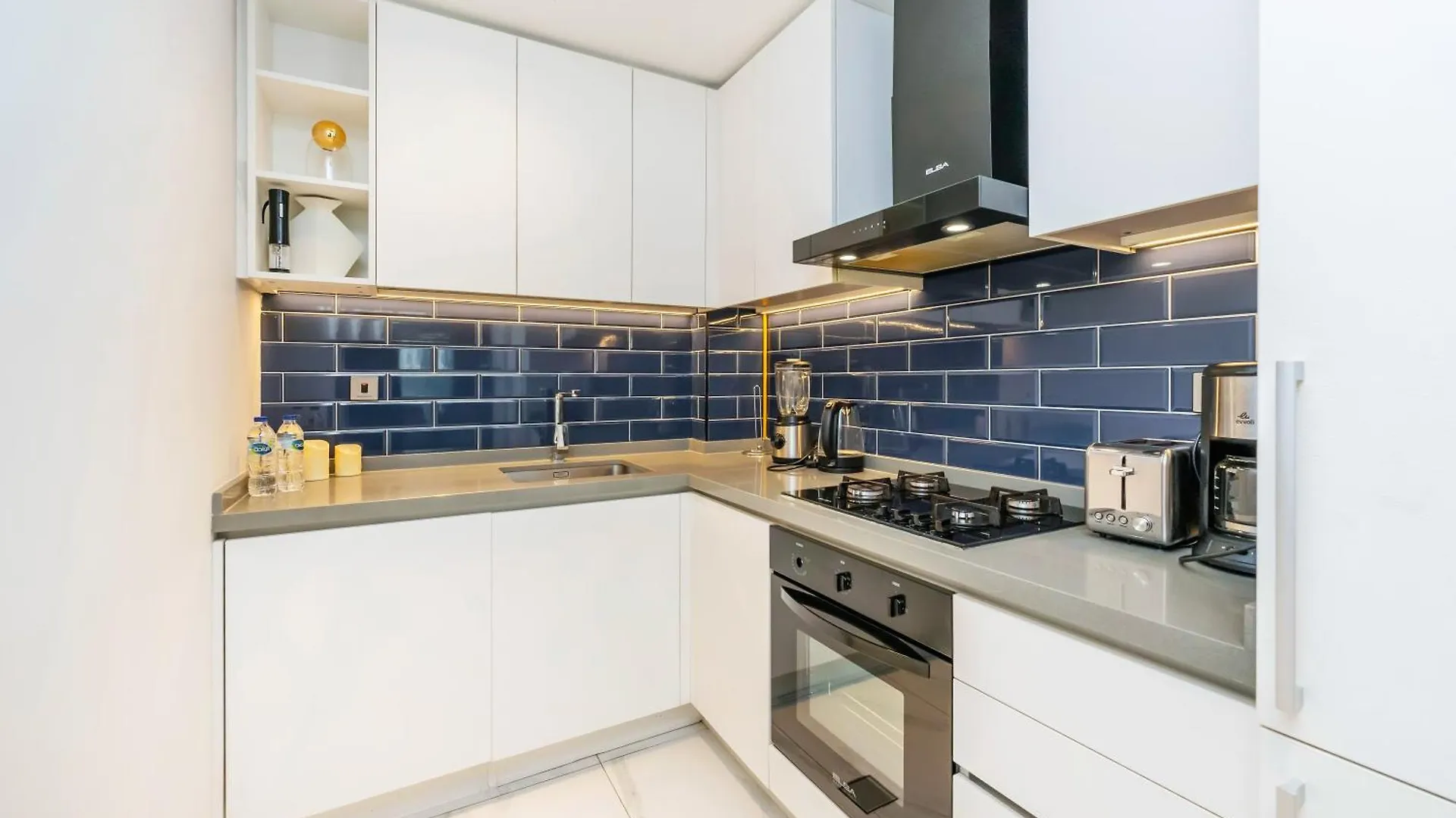 Апартаменты Fam Living - Urban Stays - Mag318, 5 Mins To Burj Khalifa Дубай ОАЭ