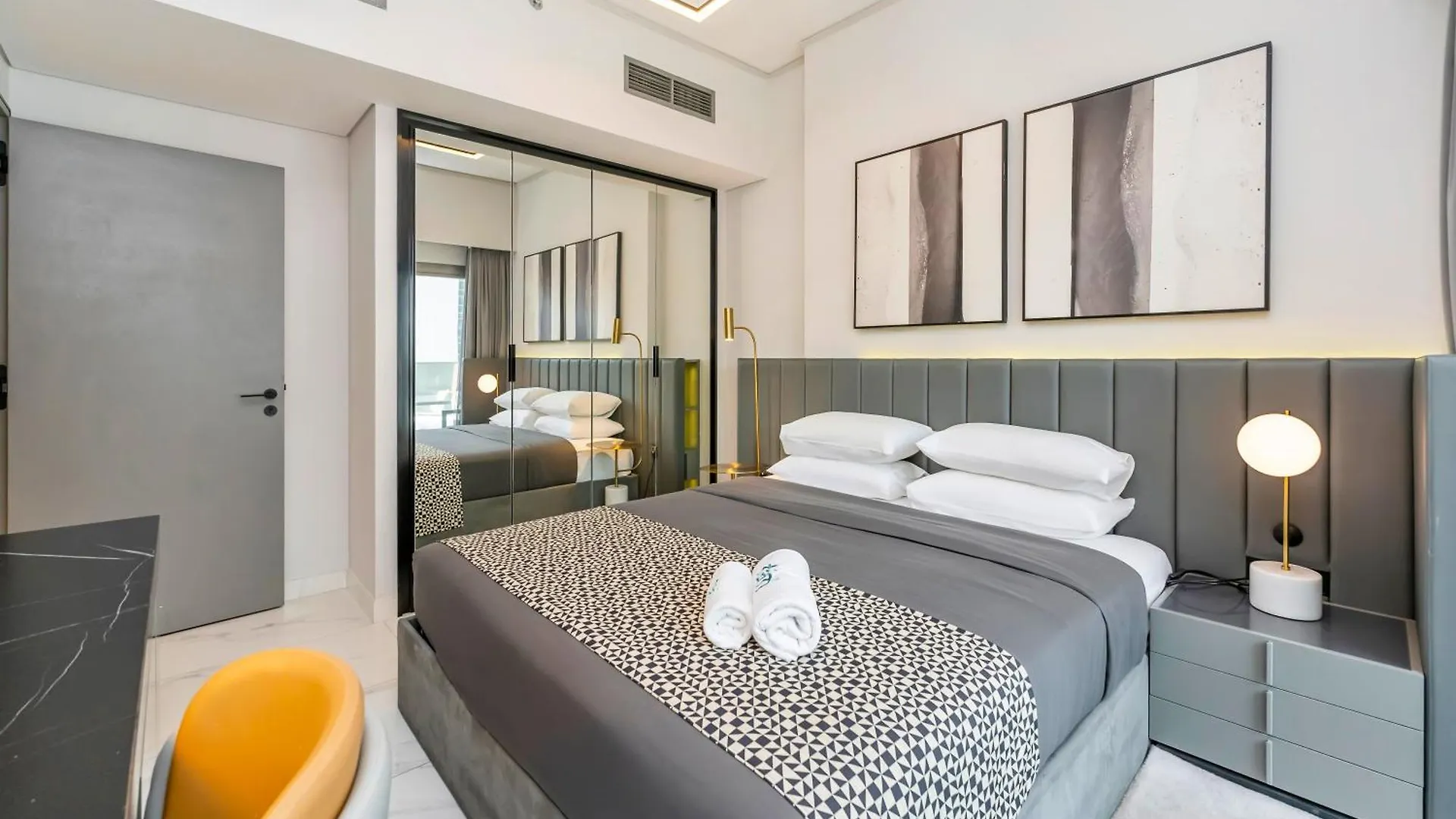 Fam Living - Urban Stays - Mag318, 5 Mins To Burj Khalifa Дубай Апартаменты