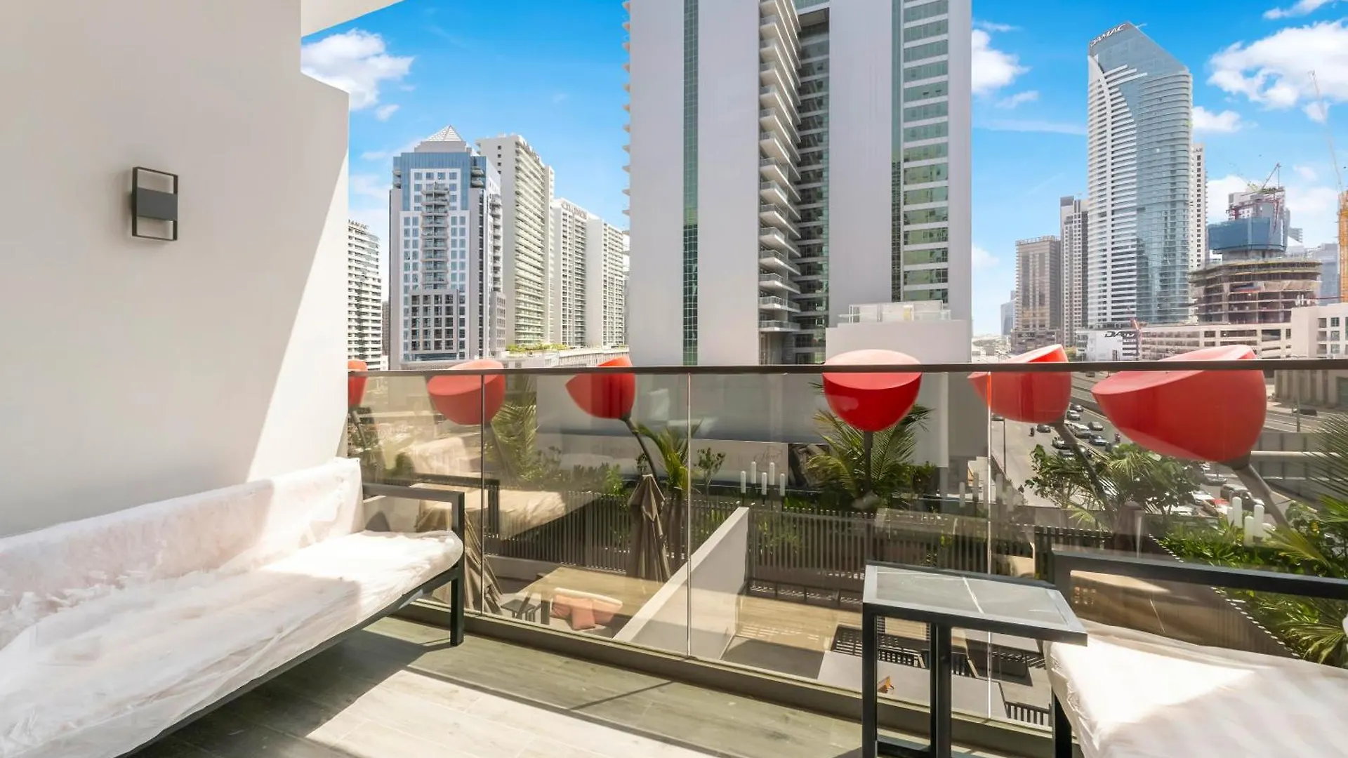 Апартаменты Fam Living - Urban Stays - Mag318, 5 Mins To Burj Khalifa Дубай ОАЭ